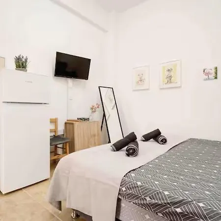 сozy And Traditional - Ec Apartman Lárnaka